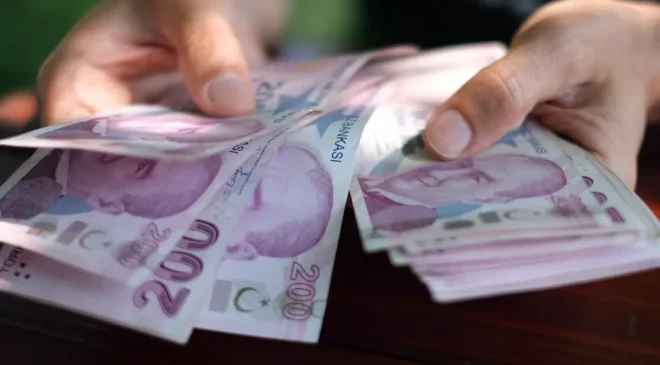 Tek maaş ihtimali belirdi! Emekli bayram ikramiyesinde yeni senaryo